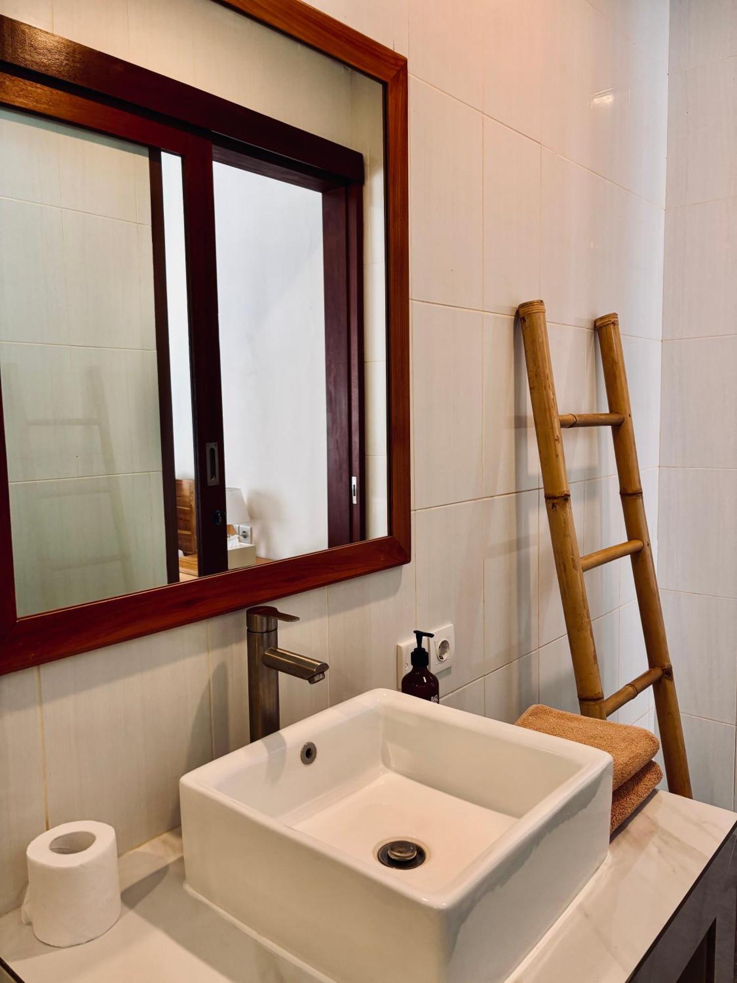 Kampana Homestay Uluwatu Eksteriør bilde